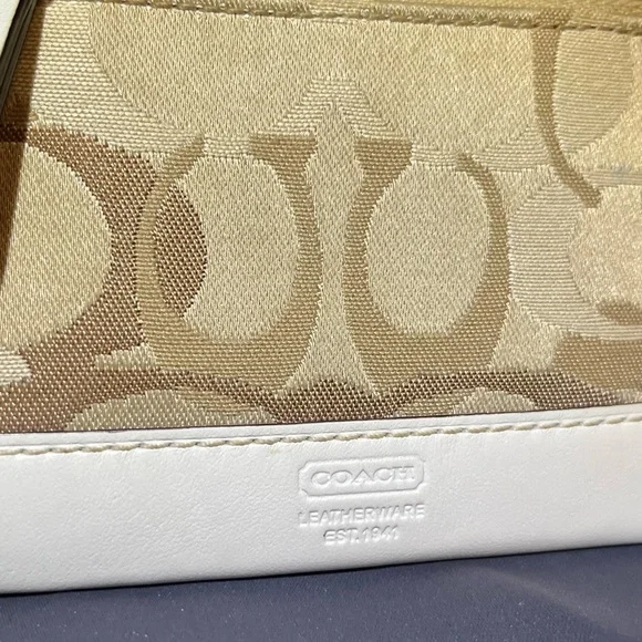 Coach Card Case - Picture 3 of 4